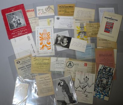 null Ensemble de documents entre 1920 et 1959 sur les marionnettes. Programmes/affichettes,...