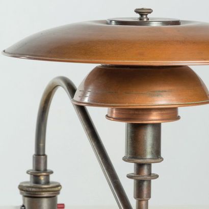 Poul Henningsen (1894-1967) 
Rare lampe de bureau modèle «PH 3/2» dite «American...