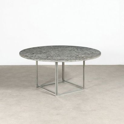 Poul Kjærholm (1929-1980) 
Table de salle à manger modèle «PK 54»
Acier nickelé et...