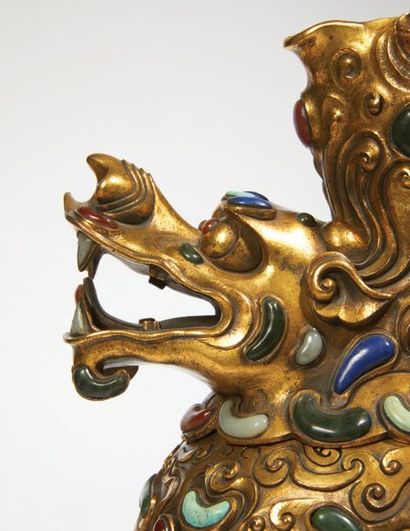 null IMPORTANT PERFUMER BURN in the shape of a chimera standing in gilded bronze...