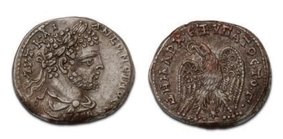 null LOT DE 31 MONNAIES ROMAINES ET PROVINCIALES en billon et bronze dont 5 tétradrachmes...