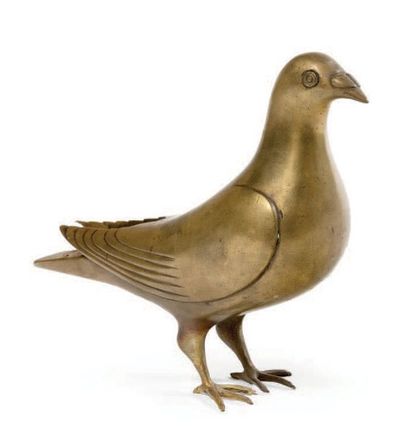 SOPHIE NYNS (NÉE EN 1926) 
Le pigeon, vers2003
Bronze
H_21 cm L_25 cm
Provenance:...