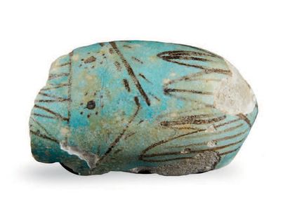 null ? FRAGMENT DE STATUETTE D'HIPPOPOTAME, LE CORPS PEINT DE PLANTES AQUATIQUES.
Égypte,...