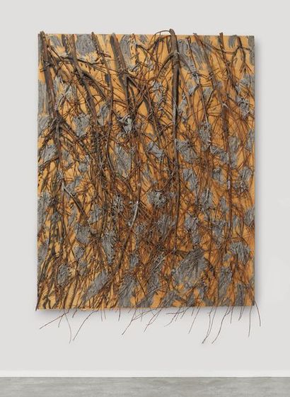 Günther UECKER (né en 1930) 
Wald (forrest), 1992
Branches, clous, ciment, cendres...