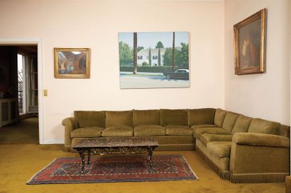 TRAVAIL MODERNE Comfortable corner sofa.
Green velvet.
L_250 cm and L_276 cm