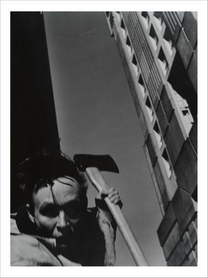 GLEB KOSORUKOV Sans titre, 1997
Tirage photographique.
Photographic print.
H_60 cm...