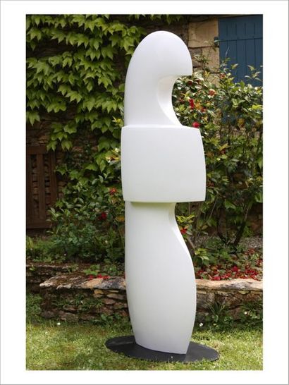 Pierre DMITRIENKO (1925-1974) 
Drôle d'oiseau, 1970
Sculpture en résine epoxy blanche.
Signée...