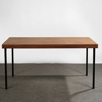 Pierre GUARICHE (1926-1995) 
Table de salle à manger rectangulaire avec volets latéraux
Placage...