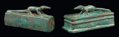 Égypte Lot composé de deux sarcophages miniatures de musaraignes. Ils sont quadrangulaires,...