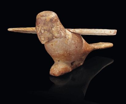 Égypte Figurine représentant un oiseau Ba, à visage humain, les ailes éployées. Bois...