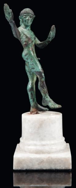 Néolithique & Antiquité classique Statuette représentant un danseur. Il est nu, debout,...
