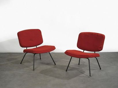 Pierre PAULIN (1927-2009) Paire de chauffeuses modèle « CM 190 » 

Tissu rouge et...