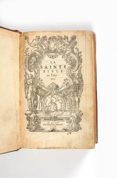 [BIBLE]. 
La SAINTE BIBLE en Francois. Lyon, Jacques Foré pour Sébastien Honoré,...