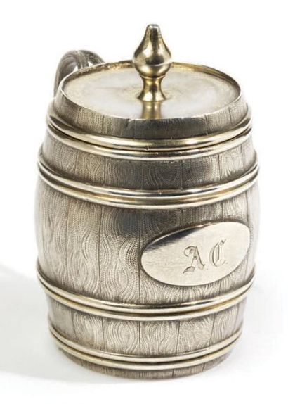 null COVERED CASE with silver handle 84 zolotniks (875 thousandths), in the shape...
