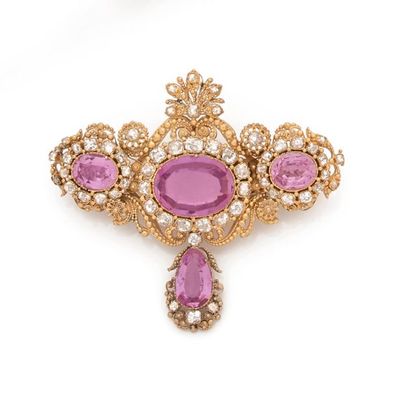 14K (585) yellow gold FLEURON brooch decorated...
