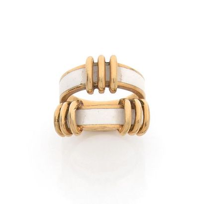 JEAN SCHLUMBERGER POUR TIFFANY. 
DOUBLE-RING RING in 18K (750) yellow gold and white...
