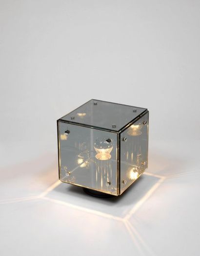 GRUPPO A.R.D.I.T.I (XXE SIÈCLE) 
"Prismar" model lamp
Tinted glass, lacquered and...