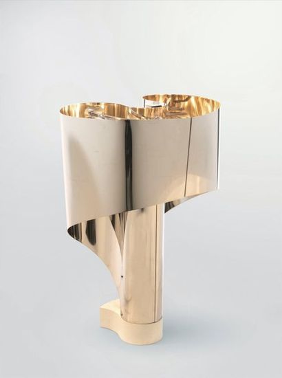 COSTANTINO CORSINI & GIORGIO WISKEMANN (XXE SIÈCLE) 
Lampe modèle «Spinnaker»
Métal...