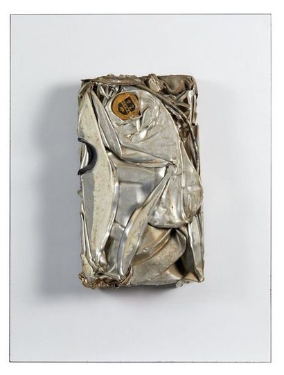 César (1921-1998) Compression, circa 1970 Sculpture compression en metal. Signee...