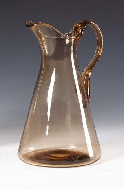 CAPPELIN Caraffa in vetro ambrato, manico applicato e modellato a caldo Carafe en...