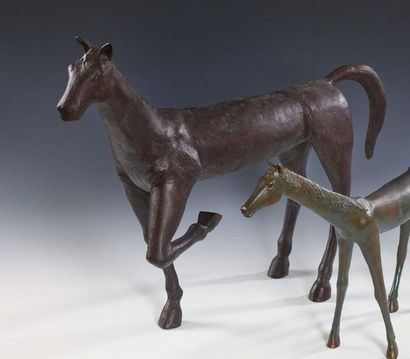 ANTONIO GIANCATERINO (PENNE 1950) 
Cavallo grande
Bronzo. Firmato e datato 2004
Bronze...
