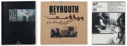 BEYROUTH Ensemble de trois ouvrages et une revue: Beyrouth, Centre ville.1991 Photographies...