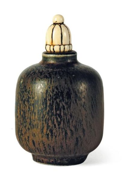 HENRI SIMMEN (1880-1963) ET EUGENIE O'KIN (1880-1948) Vase Céramique émaillée, le...