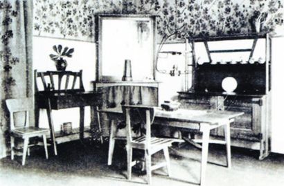 GUSTAVE SERRURIER-BOVY (1858-1910) Paire de fauteuils Campagne En chêne, lanières...