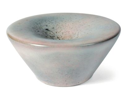 JEAN GIREL Coupe en céramique émaillée. Signée. Vers 2000. H_14,5 cm D_15 cm