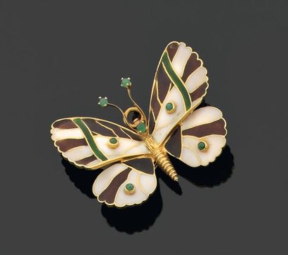 André COL. Années 1960 RARE CLIP papillon en or émaillé blanc, brun et vert en champlevé...