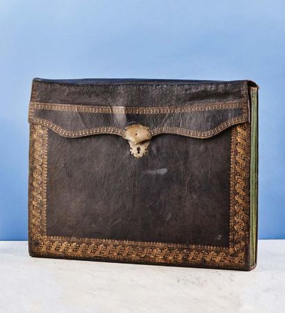 null Large gusseted briefcase in gilded green leather with a small iron decorated...