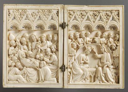 null Carved ivory diptych representing the Entry of Christ in Jerusalem. Under three...