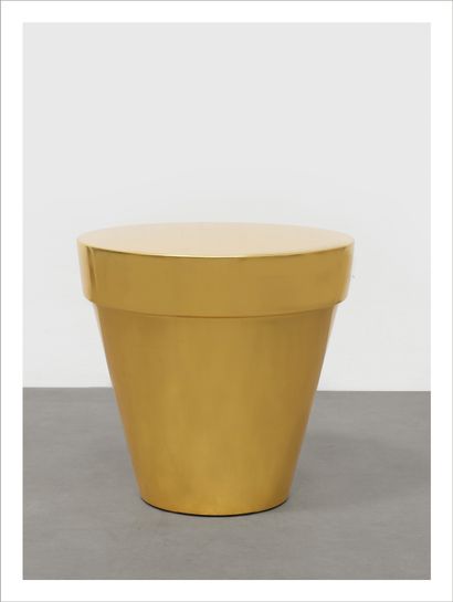 Jean-Pierre RAYNAUD (Né en 1939) Gilded pot, 1968-2002
Pot gilded with gold leaf.
Signed,...