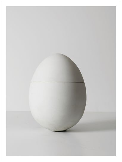 FRANÇOIS-XAVIER LALANNE (1927-2008) Seau à glace "Oeuf", 1968
Egg-shaped ice bucket.
Model...