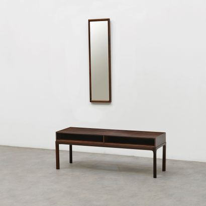 AKSEL KJERSGAARD (XXE SIÈCLE) Sideboard and mirror "No. 114"
Rosewood and mirror
Rosewood...