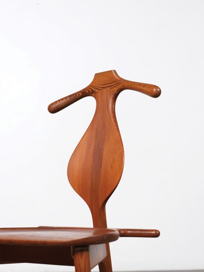 Hans WEGNER (1914-2007) Valet chair model "JH540"
Teak, Oregon pine, leather and...