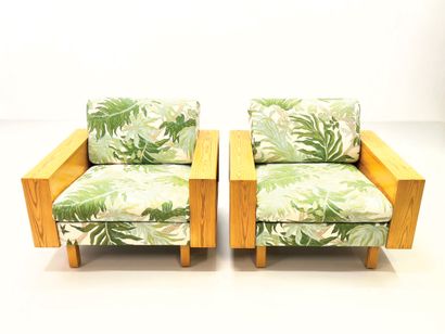 KAIJUS & PÄIVI HARMIA (XXE SIÈCLE) Pair of armchairs model "Mänty kuutio"
Oregon...