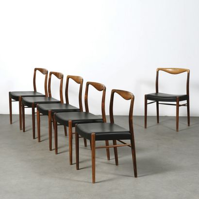 KAI LYNGFELDT-LARSEN (XXE SIÈCLE) Série de 6 chaises
Palissandre et cuir noir
Rosewood...