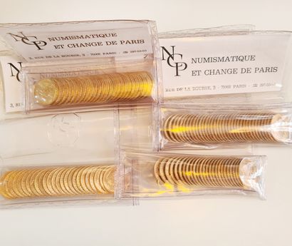 null Lot of 100 pieces of 20 gold francs in blister pack.

Total weight : 645 g