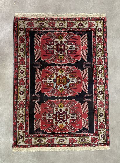 null Oriental carpet Warp, weft and wool velvet, geometrically decorated L_123 L...