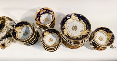 null Tea set in English phosphatic porcelain with polychrome enamels and golden highlights...