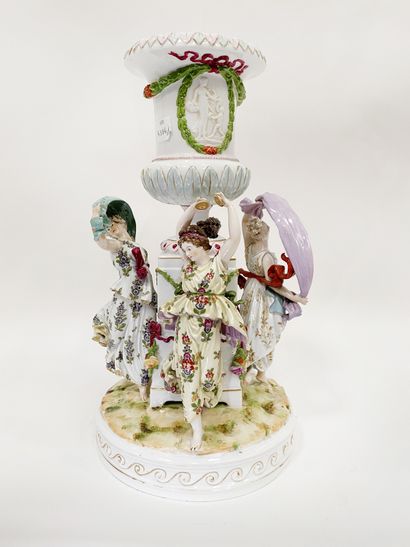 null Capodimonte Medici Vase In polychrome porcelain, decorated with dancing nymphs...