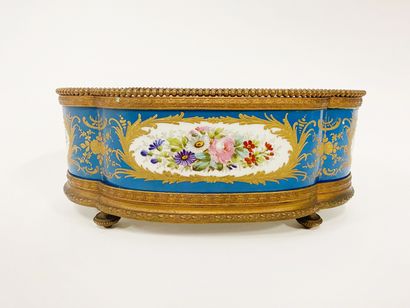 null SAMSON. Porcelain and gilt bronze planter, blue background and decorated with...