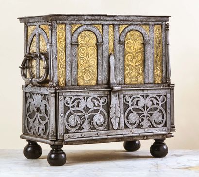 Exceptional wrought iron chest, cut, engraved,...