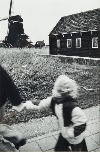 MARC GIUDICELLI Paysage animé avec ferme et moulin en Hollande Photographie en noir...
