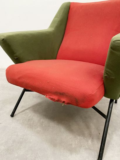 null French WORK OF THE 1960S Pair of armchairs Green and red fabric, black lacquered...