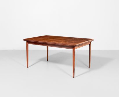 null ARNE VODDER (1926-2009) Table modèle « 254 » Palissandre Édition Sibast Møbler...
