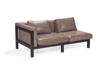 null JULES WABBES (1919-1974) Two sofas and two sofa ends Stained wood, leather and...