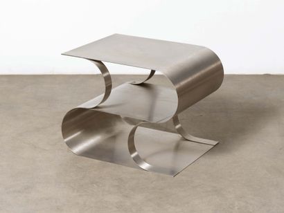 Benoit MELK (1942-1987) 
Coffee table model "S"
Stainless steel
Stainless steel
About...