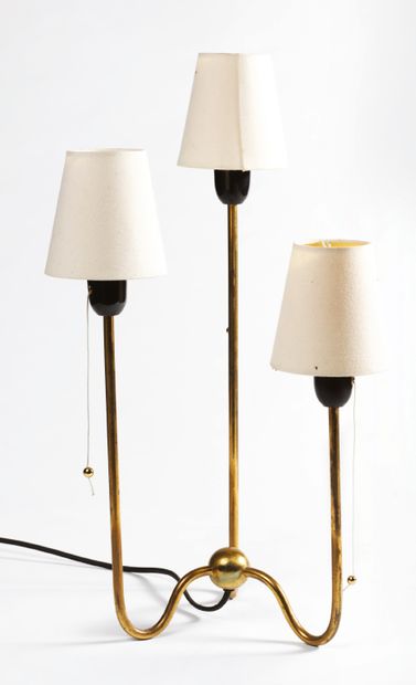 Josef Frank (1885-1967) 
Lampe de table à trois bras de lumière
Laiton
Brass
Vers...